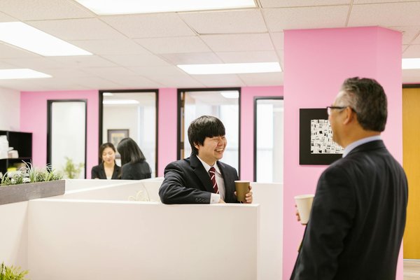 How Can Entrepreneurs Strategically Navigate the UK Business Formation Process?